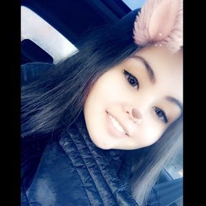 Meet your Posher, Leah